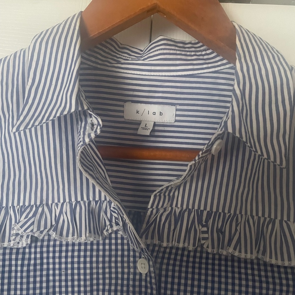 K/Lab Cold Shoulder Blouse - Picture 4 of 4